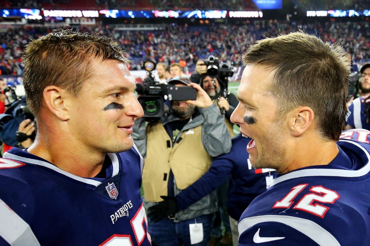 FILES-AMFOOT-NFL-BUCCANEERS-GRONKOWSKI