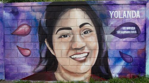 Gerardo Martínez, padre de Yolanda Martínez Cadena, desaparecida en San Nicolás de los Garza el 31 de marzo de 2022, acudió a las oficinas de la Fiscalía General de Justicia exigiendo que se atienda su caso, asegurando que su hija pudo ser asesinada. Gerardo Martínez busca verse con el gobernador de Nuevo León, Samuel García.