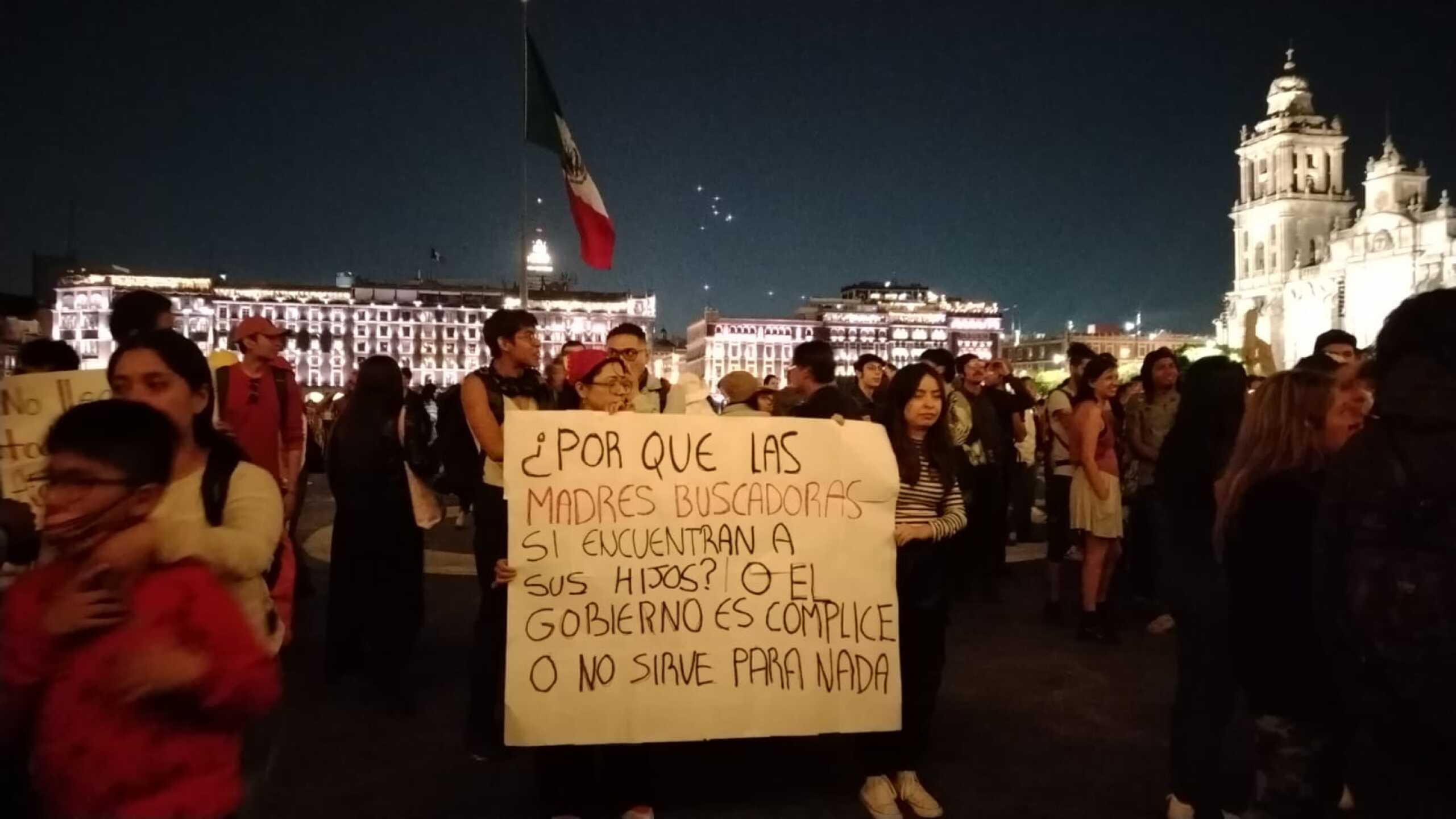 vigilia-zocalo.jpg
