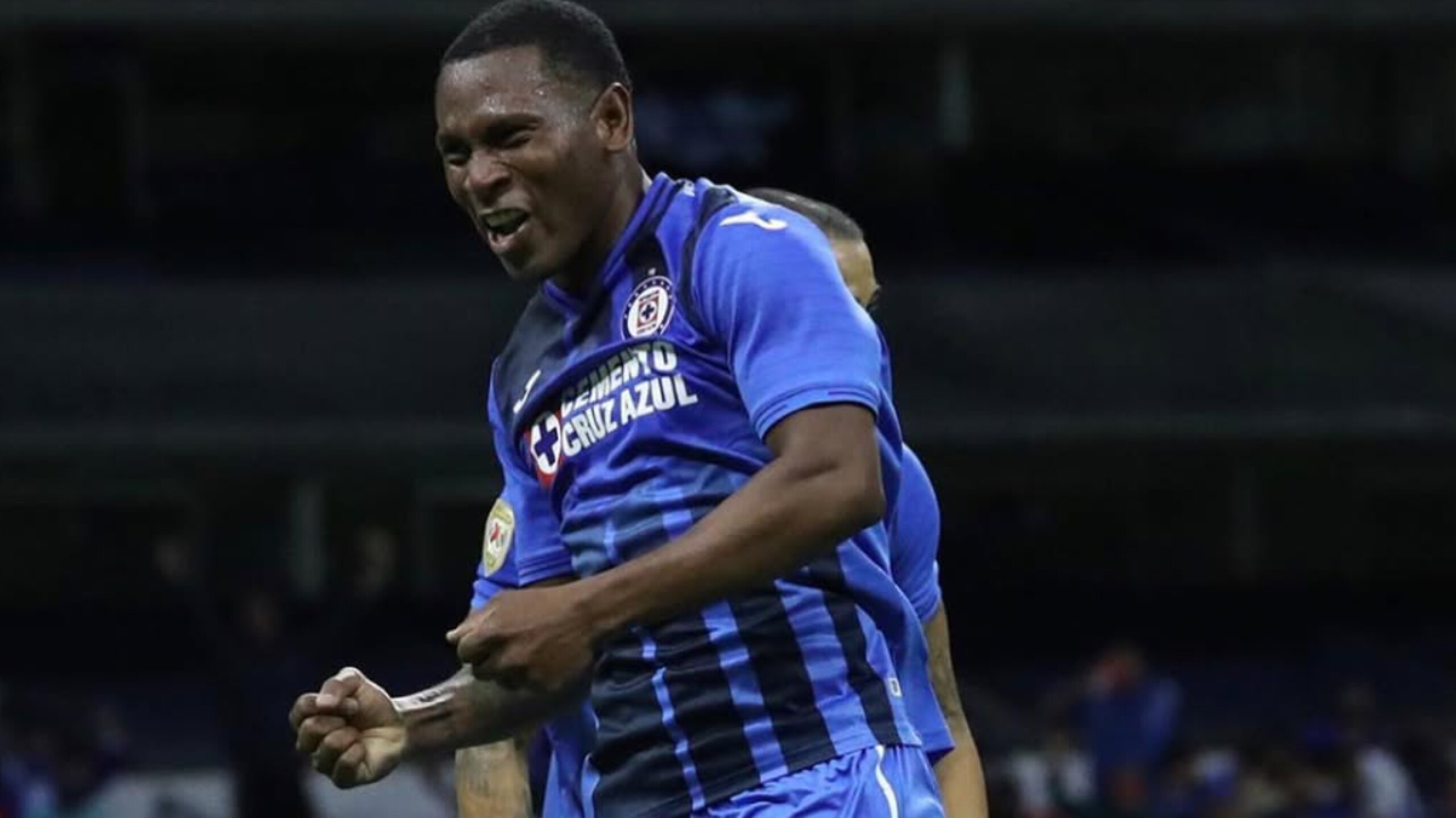 bryan angulo cruz azul(2).jpg