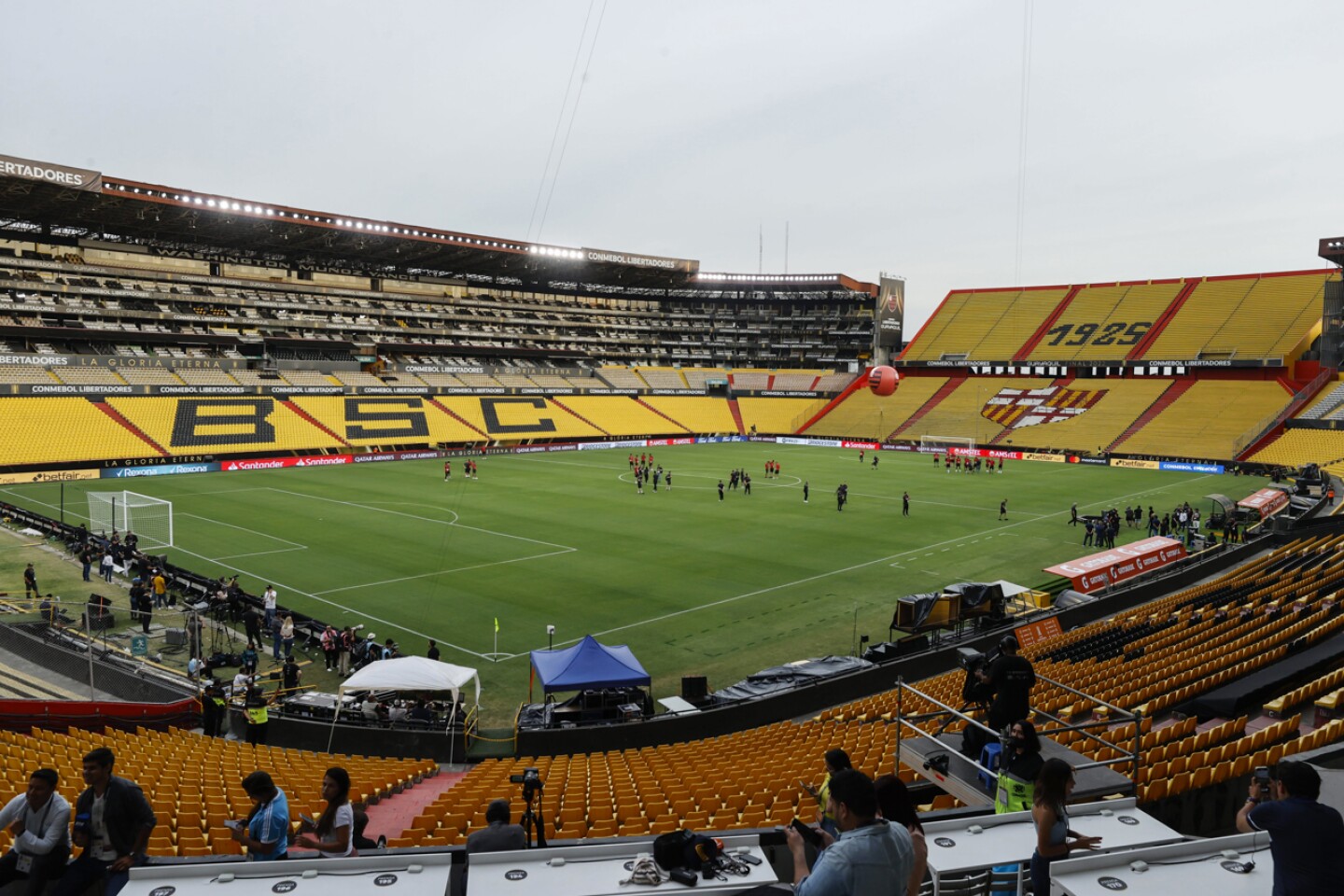 Paranaense visita estadio de la final de Libertadores
