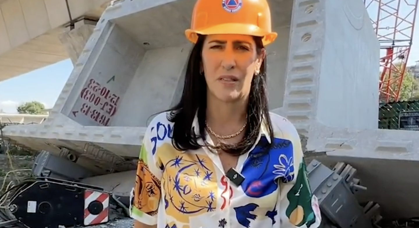 LÍA LIMÓN