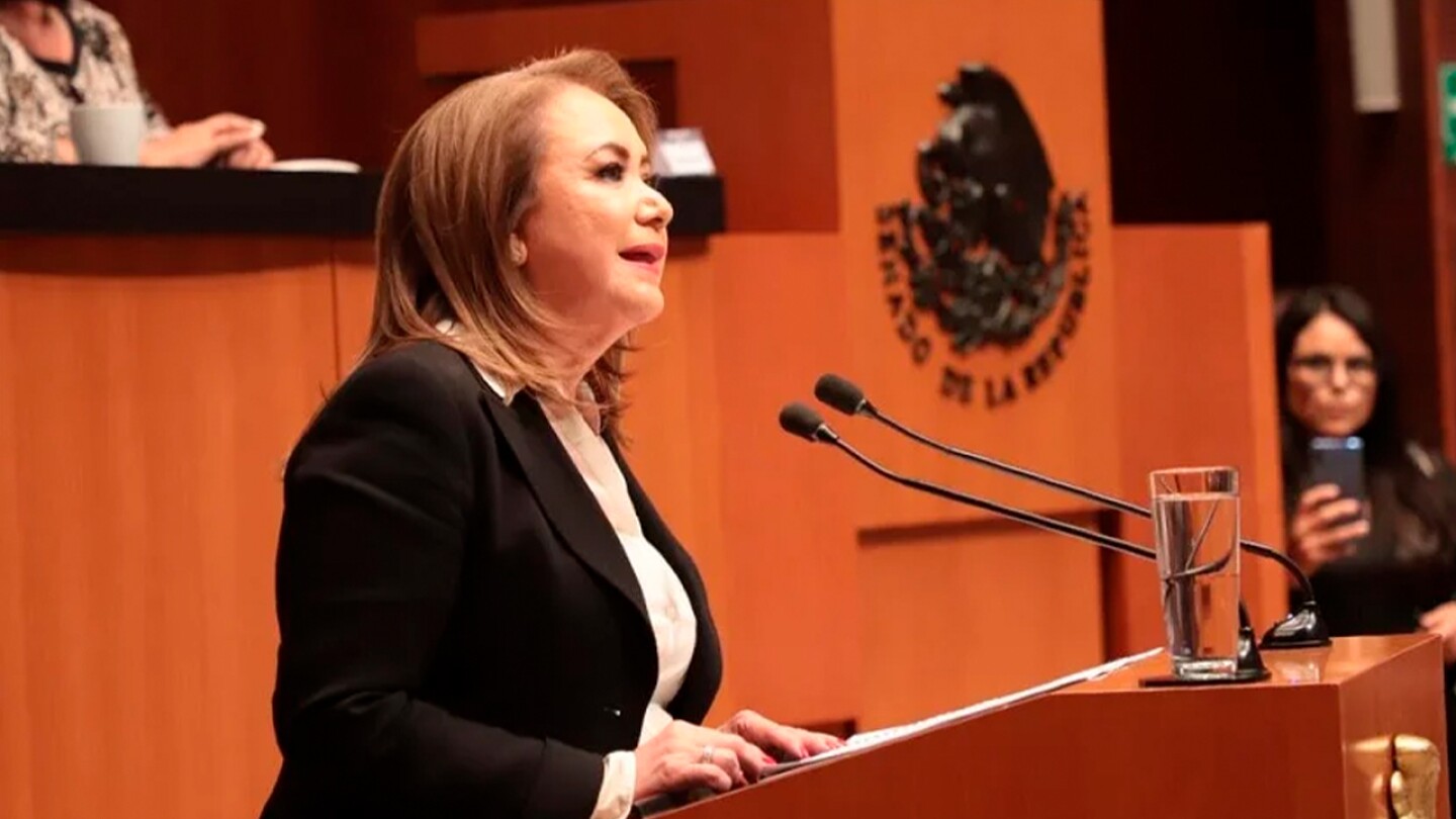 yasmin-esquivel-tesis-doctorado-anahuac-profesor