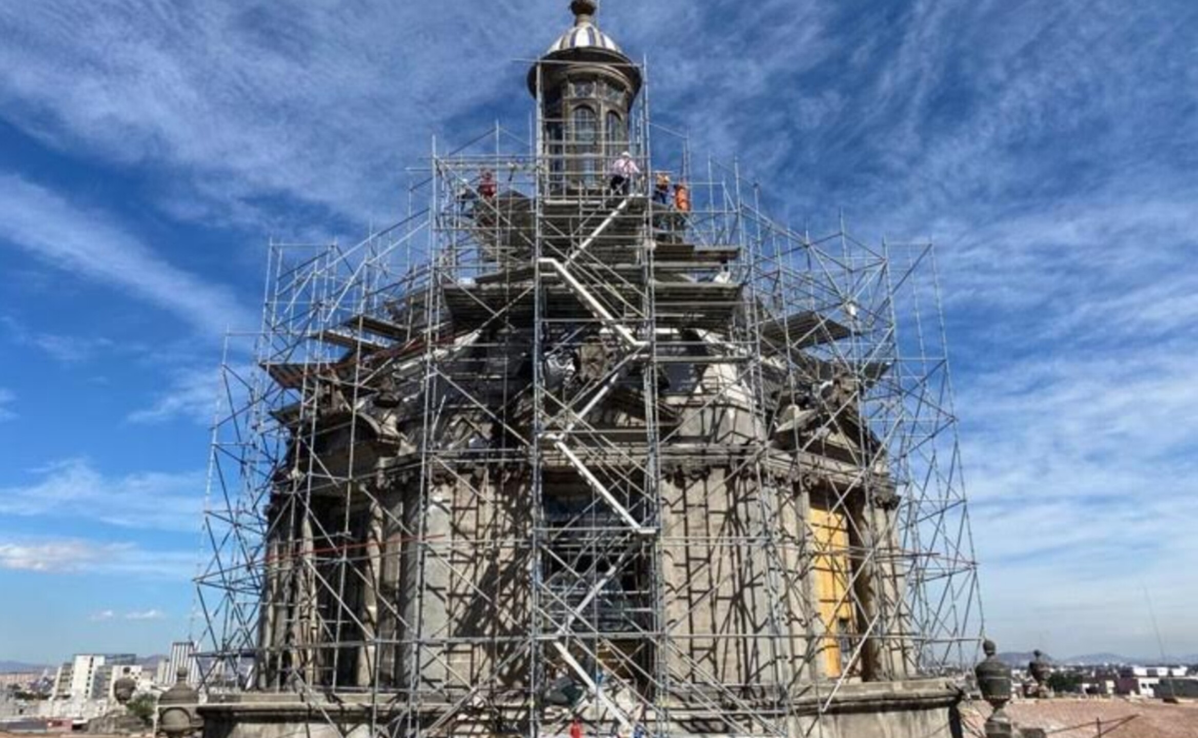 cajas_de_plomo_descubiertas_catedral_cdmx_1