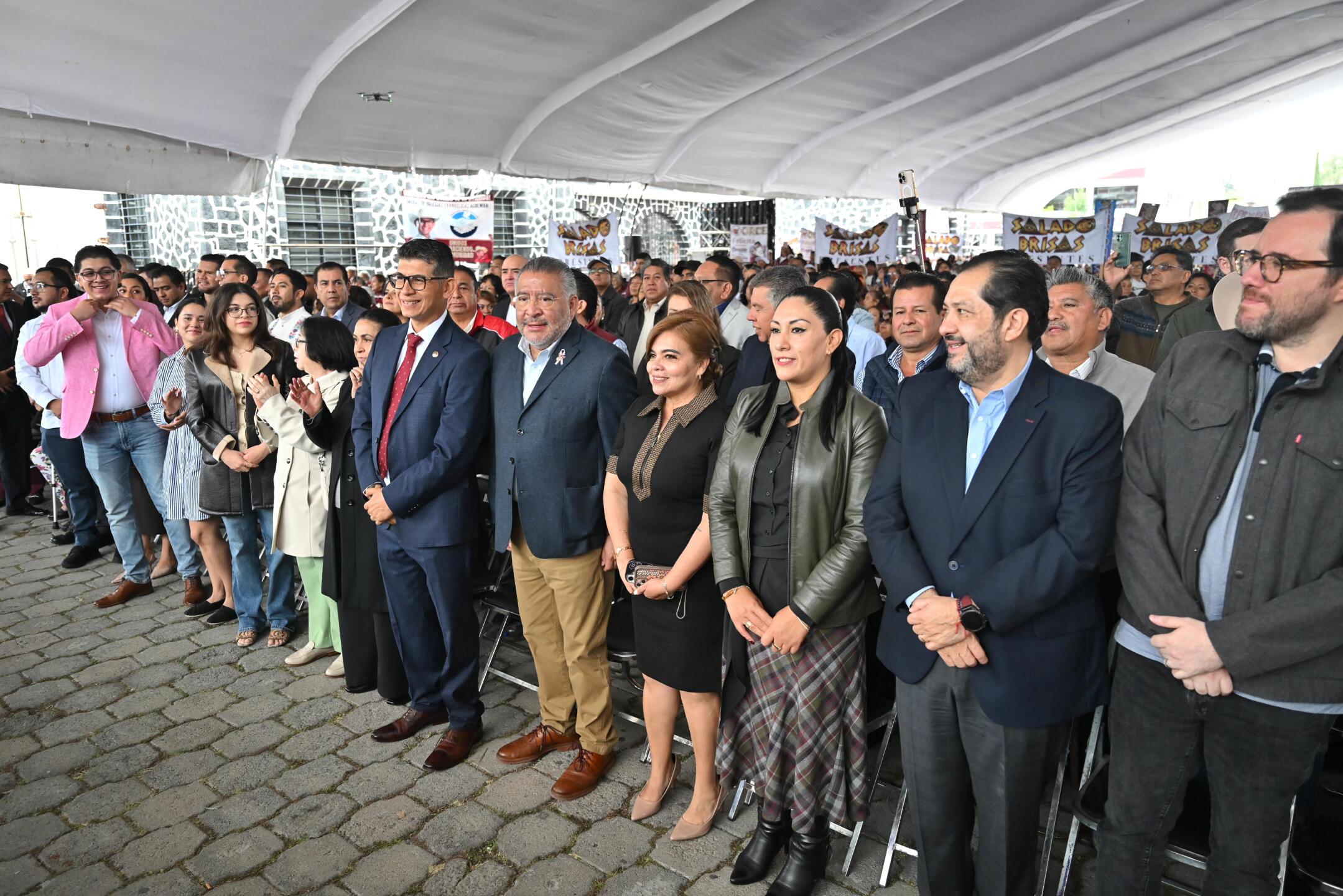 fe1e59aa-e8b5-4752-b3a5-cac100ac487a.jpg