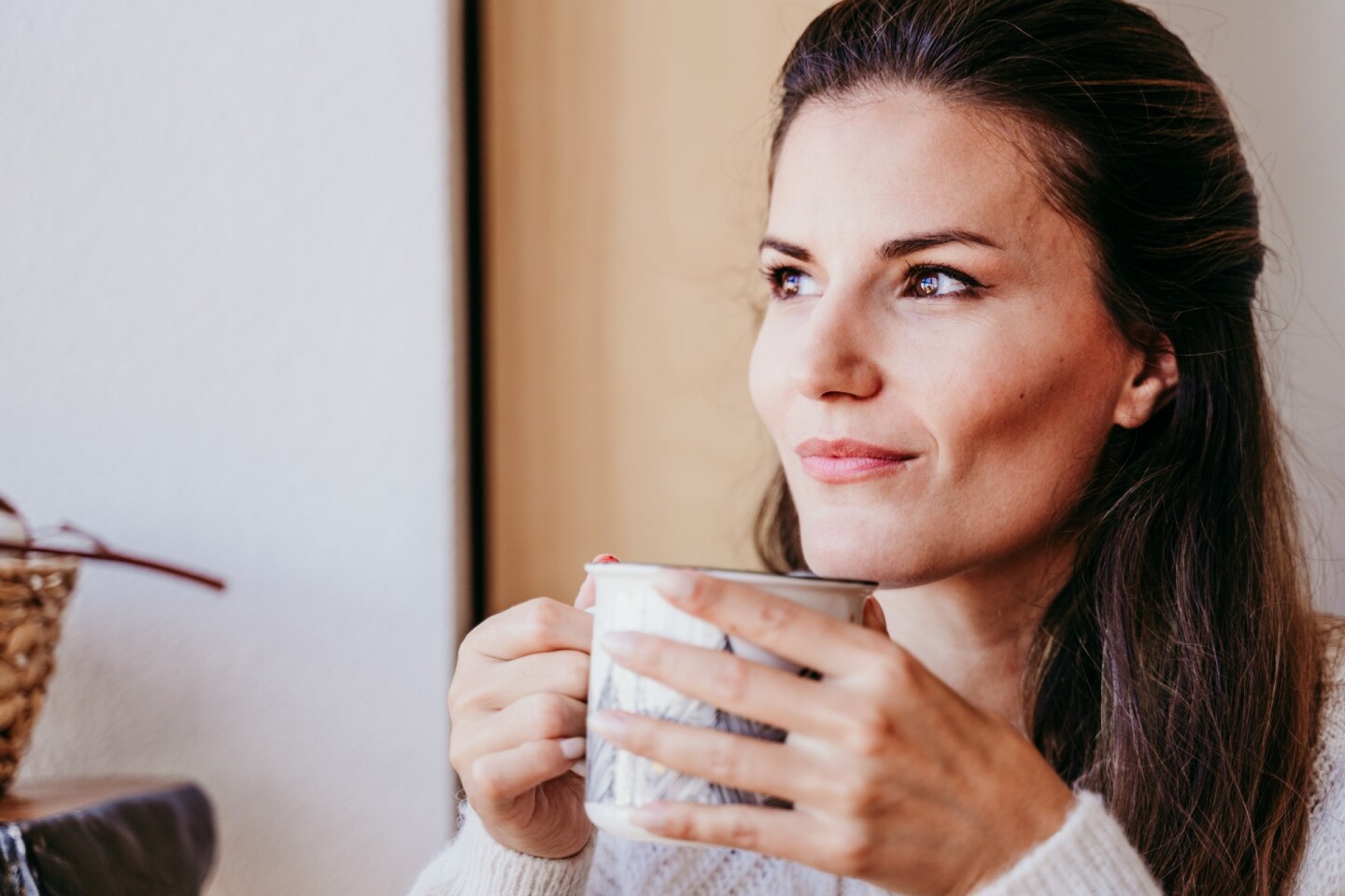 woman-having-a-cup-of-tea-at-home-during-breakfast-2022-03-30-19-50-02-utc