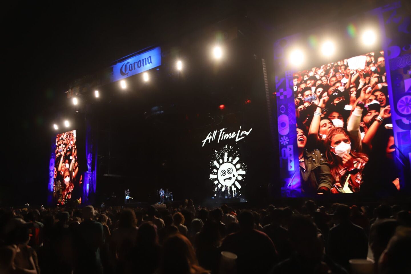 El grupo musical All Time Low durante el festival Corona Capital 2021