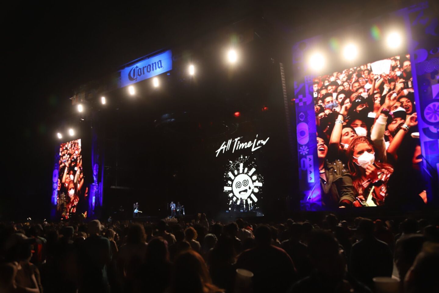 El grupo musical All Time Low  durante el festival Corona Capital 2021