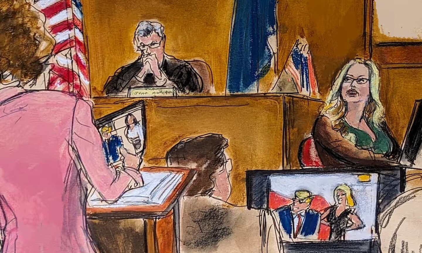 Stormy Daniels se mantiene firme