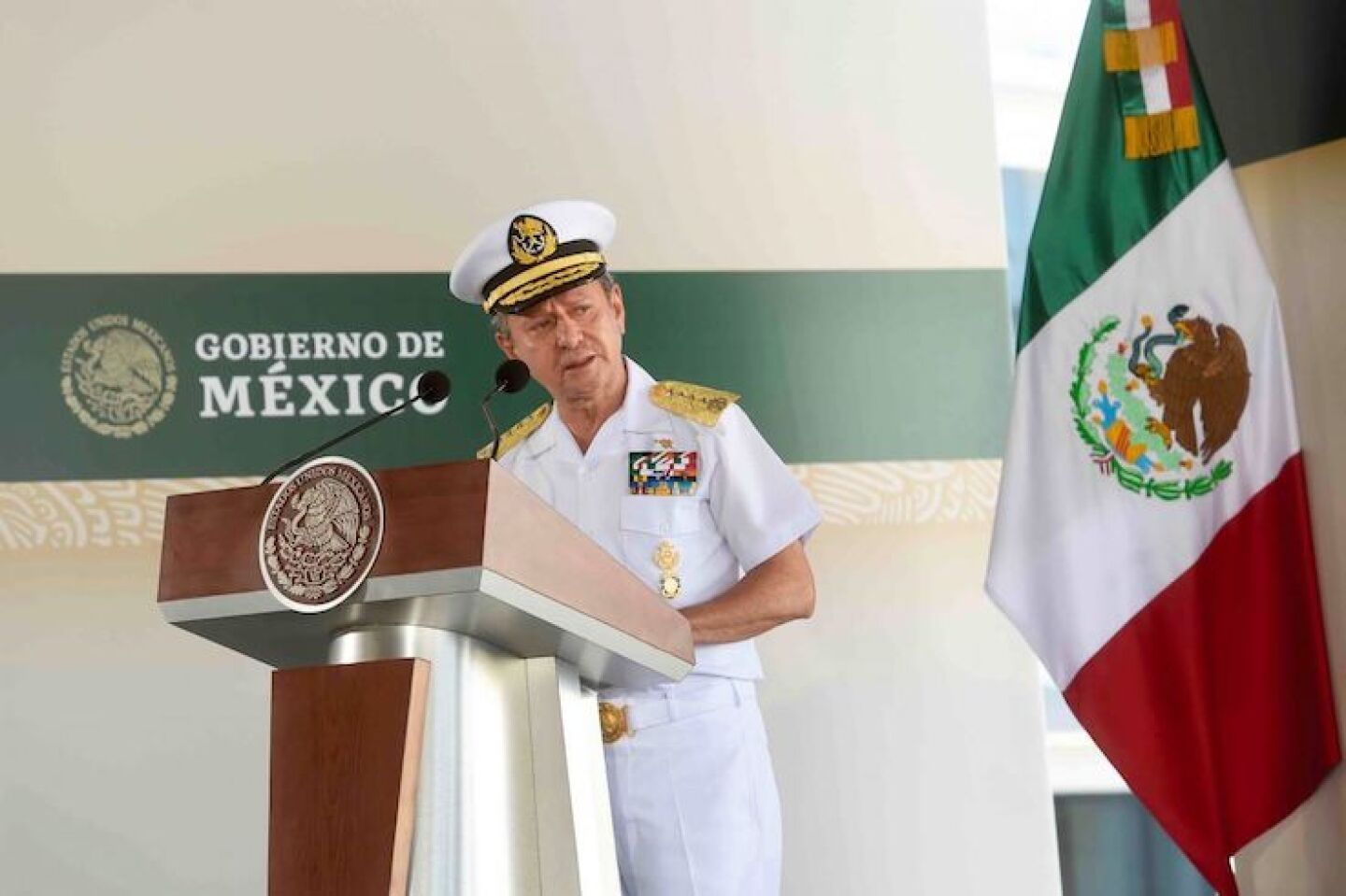 José Rafael Ojeda Durán, secretario de Marina, durante su participación en el evento protocolario en el Recinto Portuario de Manzanillo.