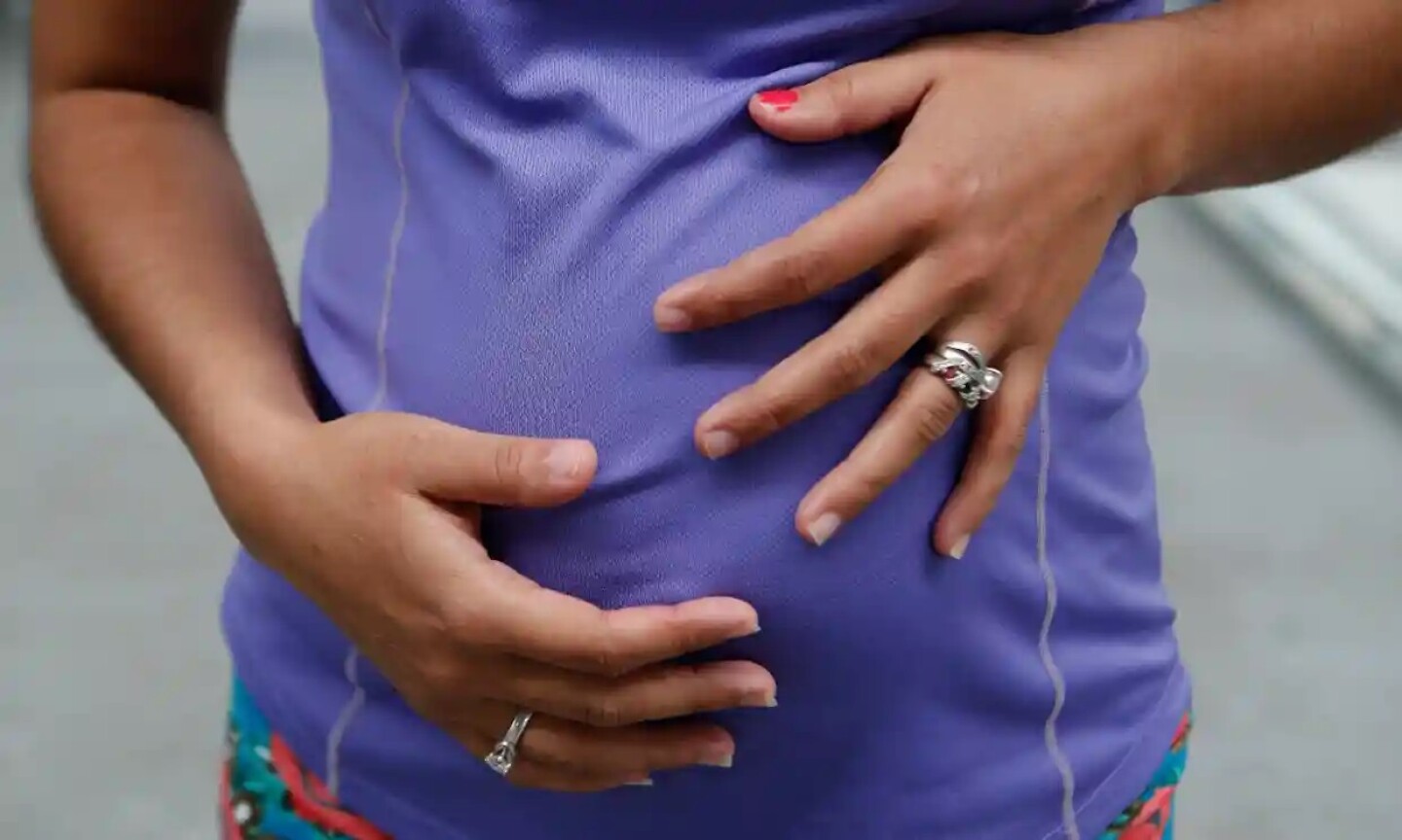 exposición_a_PFAS_eternos_puede_provocar_bajo_peso_al_nacer_y_obesidad