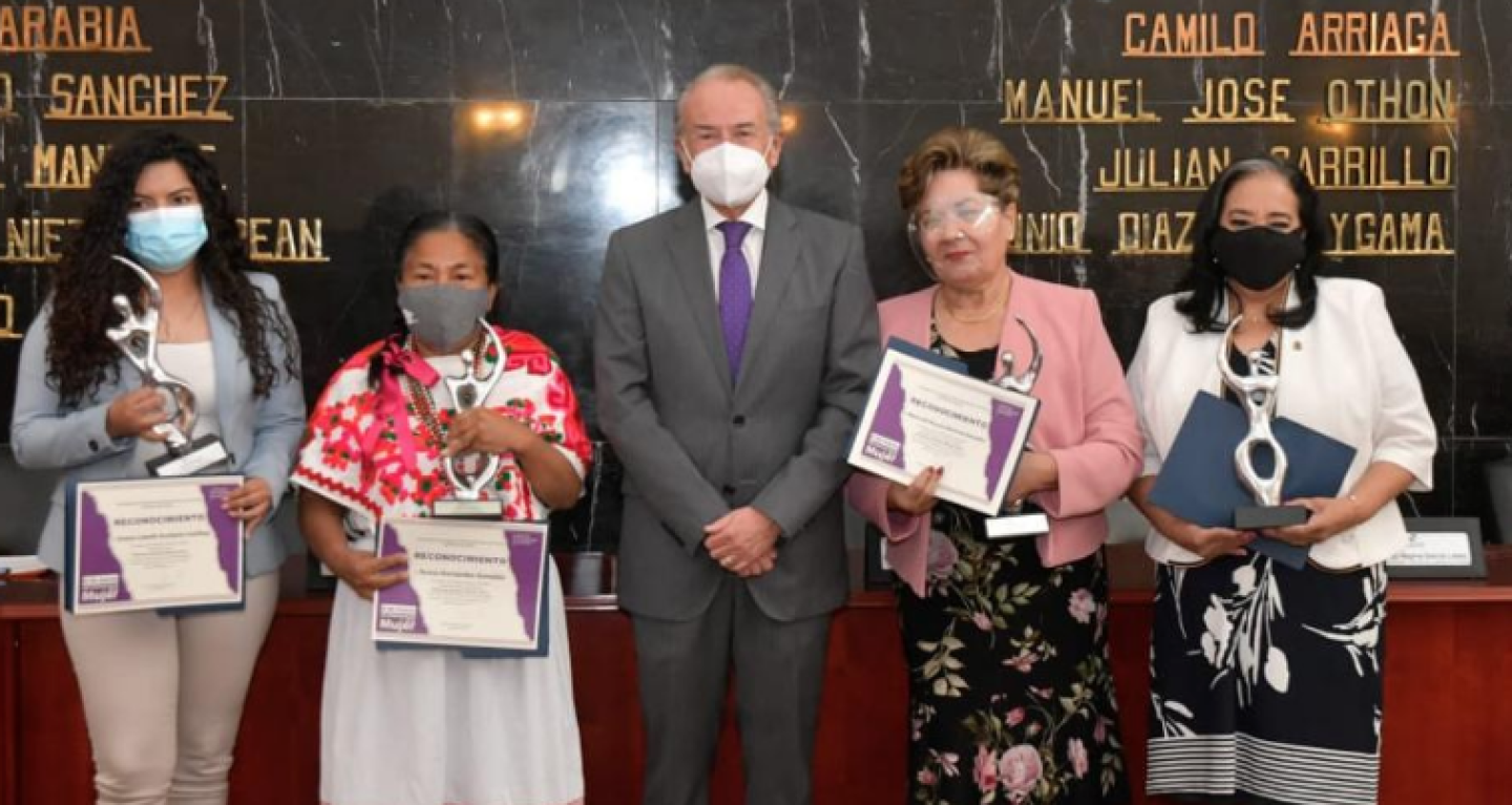 Captura de pantalla 2021-03-08 a la(s) 18.11.28