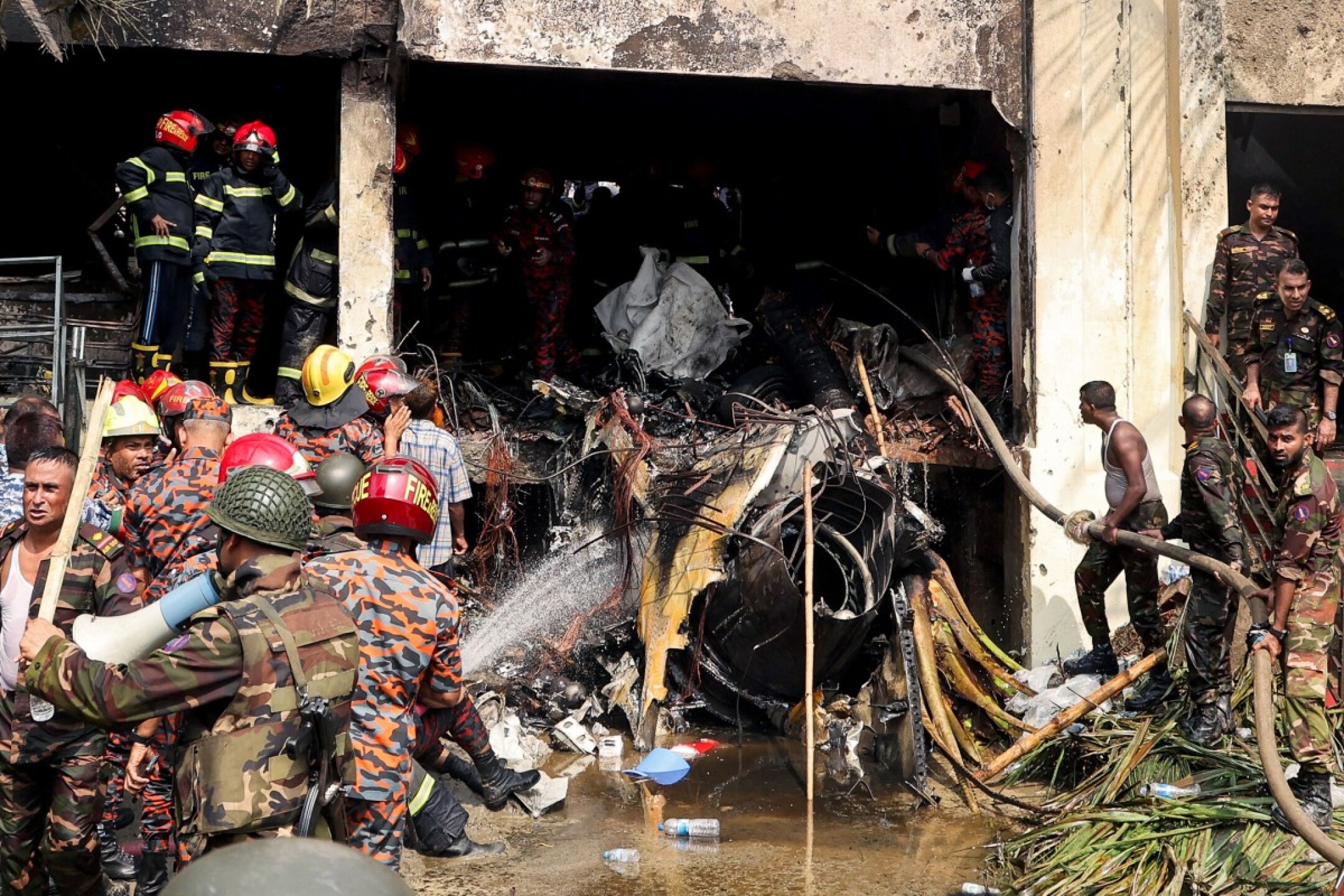 BANGLADESH-AVIATION-CRASH