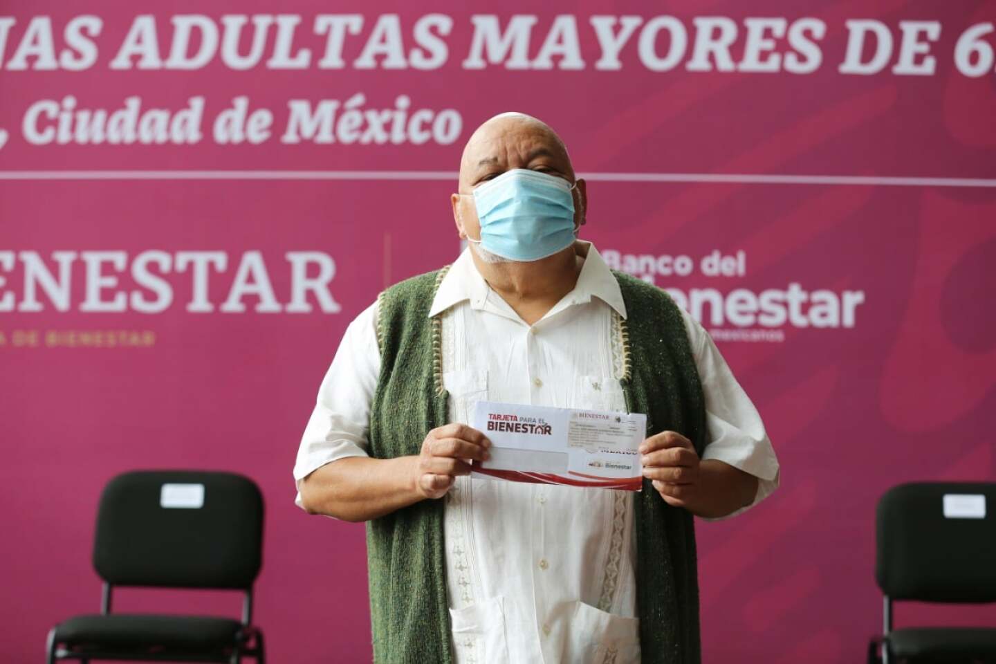 pension-adultos-mayores-bienestar-tarjetas