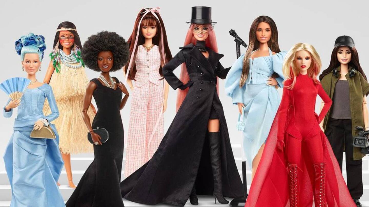 helen mirren barbie muneca