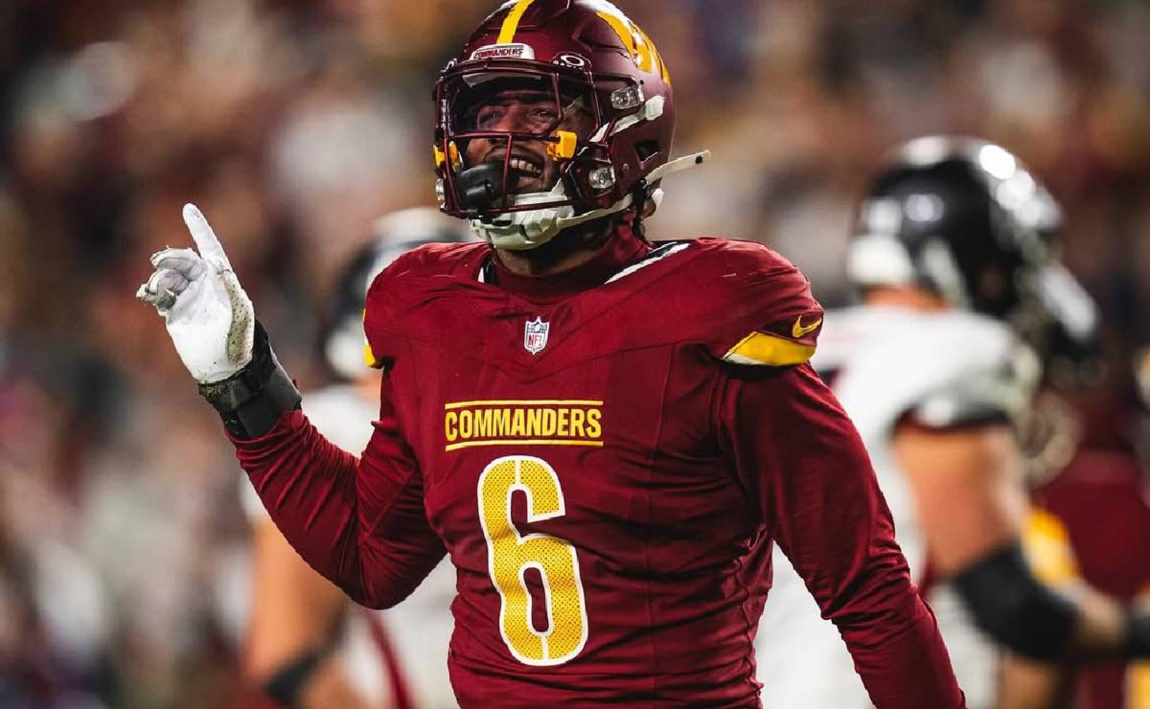 Dante-Fowler (1).jpg