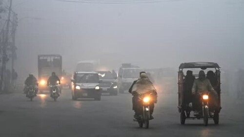 Pakistán intenta reducir la contaminación con lluvia artificial