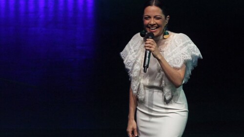 Natalia Lafourcade pone en pie al Carnegie Hall y graba un disco en directo