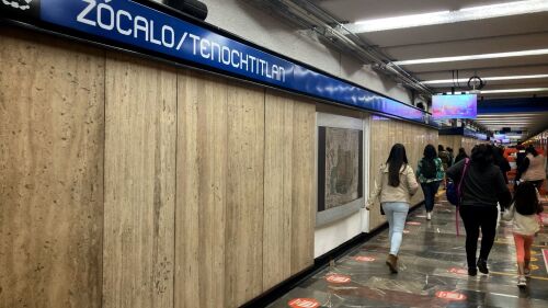 Desde el mes de agosto, la estación Zócalo de la Línea 2 del Sistema de Transporte Colectivo Metro se modificó a Zócalo-Tenochtitlán. Esto como parte de la conmemoración por los 500 años de la resistencia indígena en México.