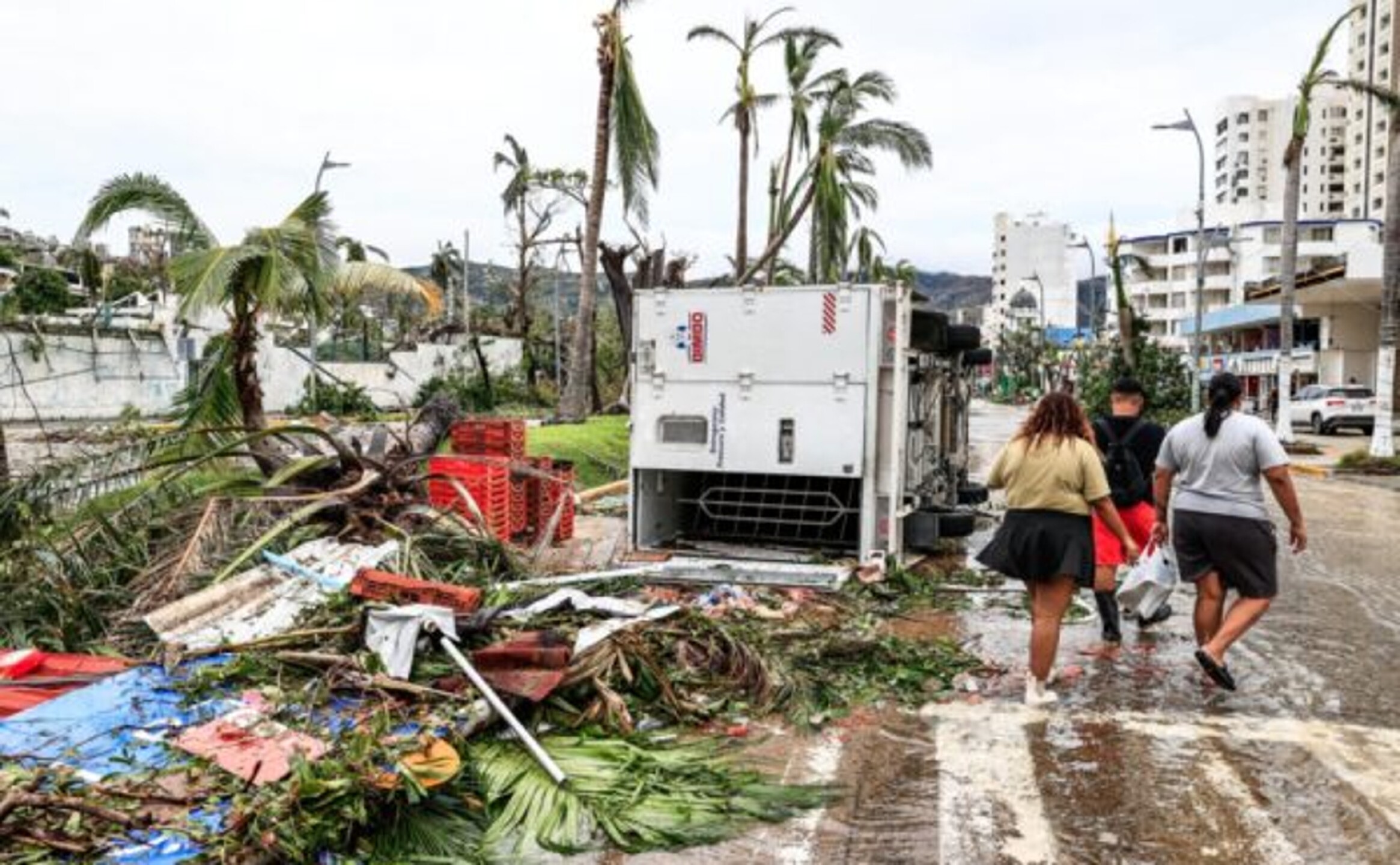 famosos-se-manifiestan-por-el-huracan-otis